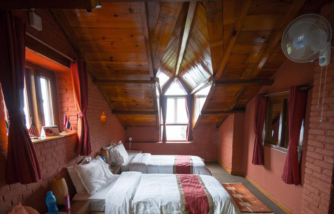 ชิวาพูริ ไฮท์ส์ คอทเทจ Bed & Breakfast กาฐมาณฑุ ภายนอก รูปภาพ